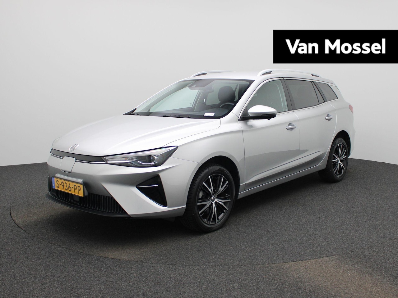 MG MG5 Electric - Long Range Luxury 61 kWh | Navigatie | Climate Control | Camera | LED - AutoWereld.nl