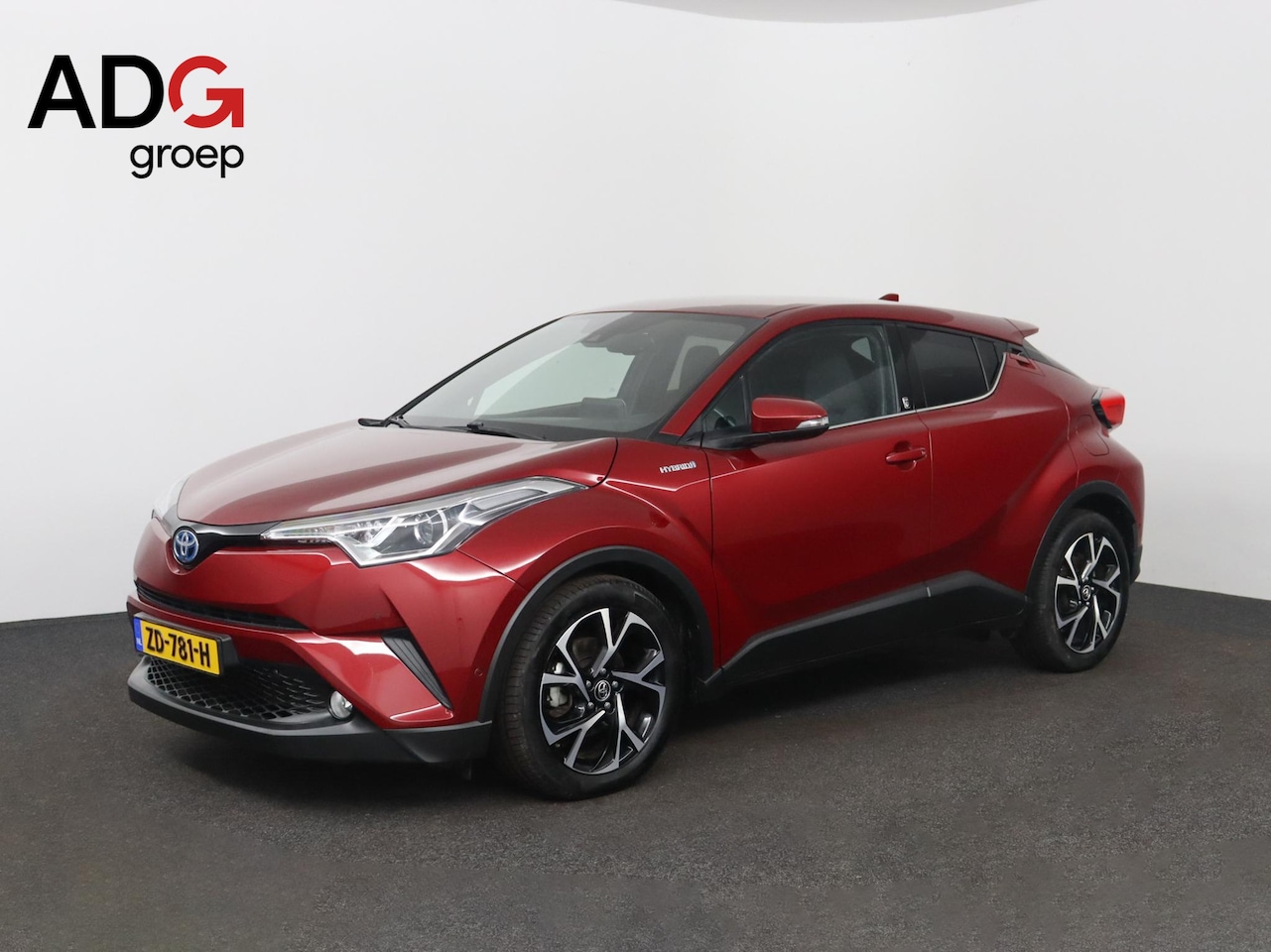 Toyota C-HR - 1.8 Hybrid Business Intro | Stoel en stuurwiel verwarming | Navigatie | - AutoWereld.nl