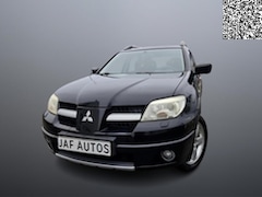 Mitsubishi Outlander - 2.4 Intense 4WD
