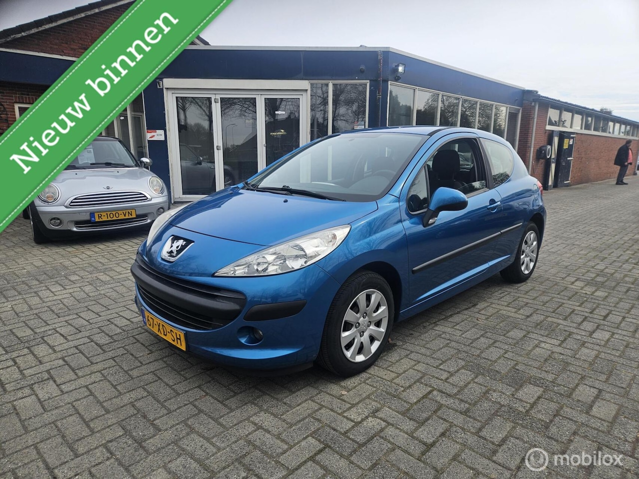 Peugeot 207 - 1.4-16V Color-line 1.4-16V Color-line, onderhoudsboekjes - AutoWereld.nl