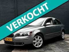 Volvo S40 - 2.4 Exclusive | Automaat | Schuifdak | Nieuw APK