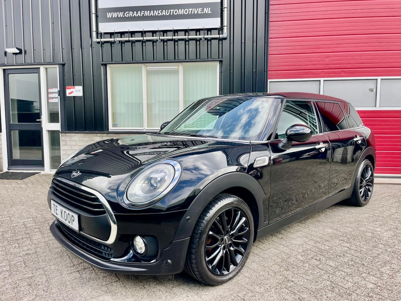 MINI Clubman - 1.5 One Chili Mini Clubman bj 2019 Navigatie, Xenon/Led, PDC voor en achter, 1 JAAR GARANTIE - AutoWereld.nl