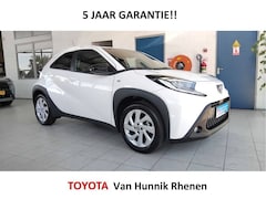 Toyota Aygo X - 1.0 VVT-i Automaat First | Stoelverw | LED | Apple-Android |