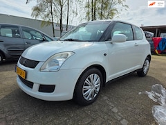 Suzuki Swift - 1.3 Base AIRCO *108.000km