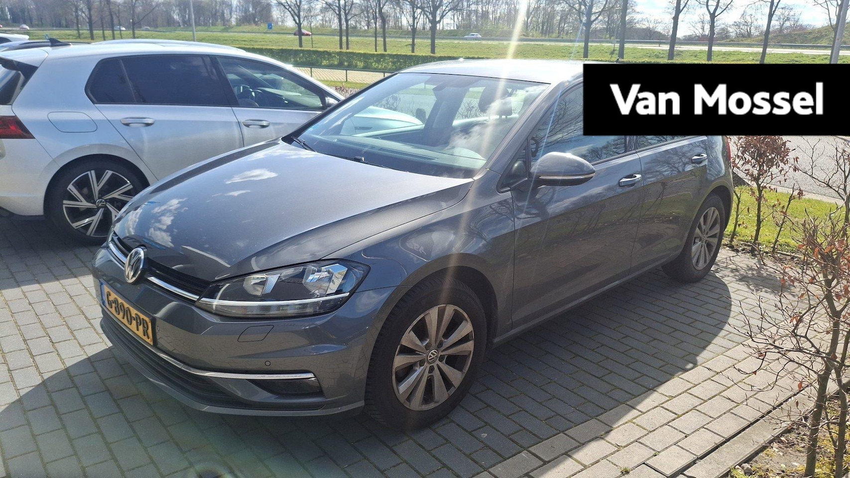 Volkswagen Golf - 1.0 TSI Trendline 1.0 TSI Trendline - AutoWereld.nl