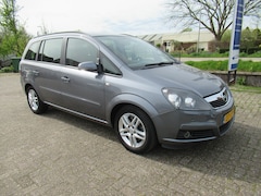 Opel Zafira - 2.2 Temptation 7-pers*Airco*Trekhaak* zeer nette auto