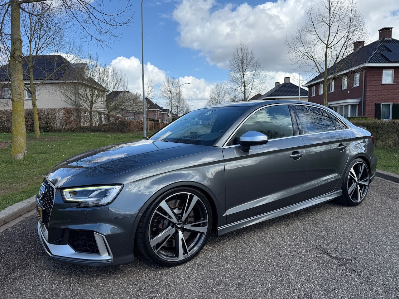 Audi A3 Limousine - 2.5 TFSI RS 3 quattro 2.5 TFSI RS 3 quattro - AutoWereld.nl