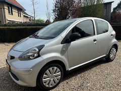 Toyota Aygo - 1.0-12V