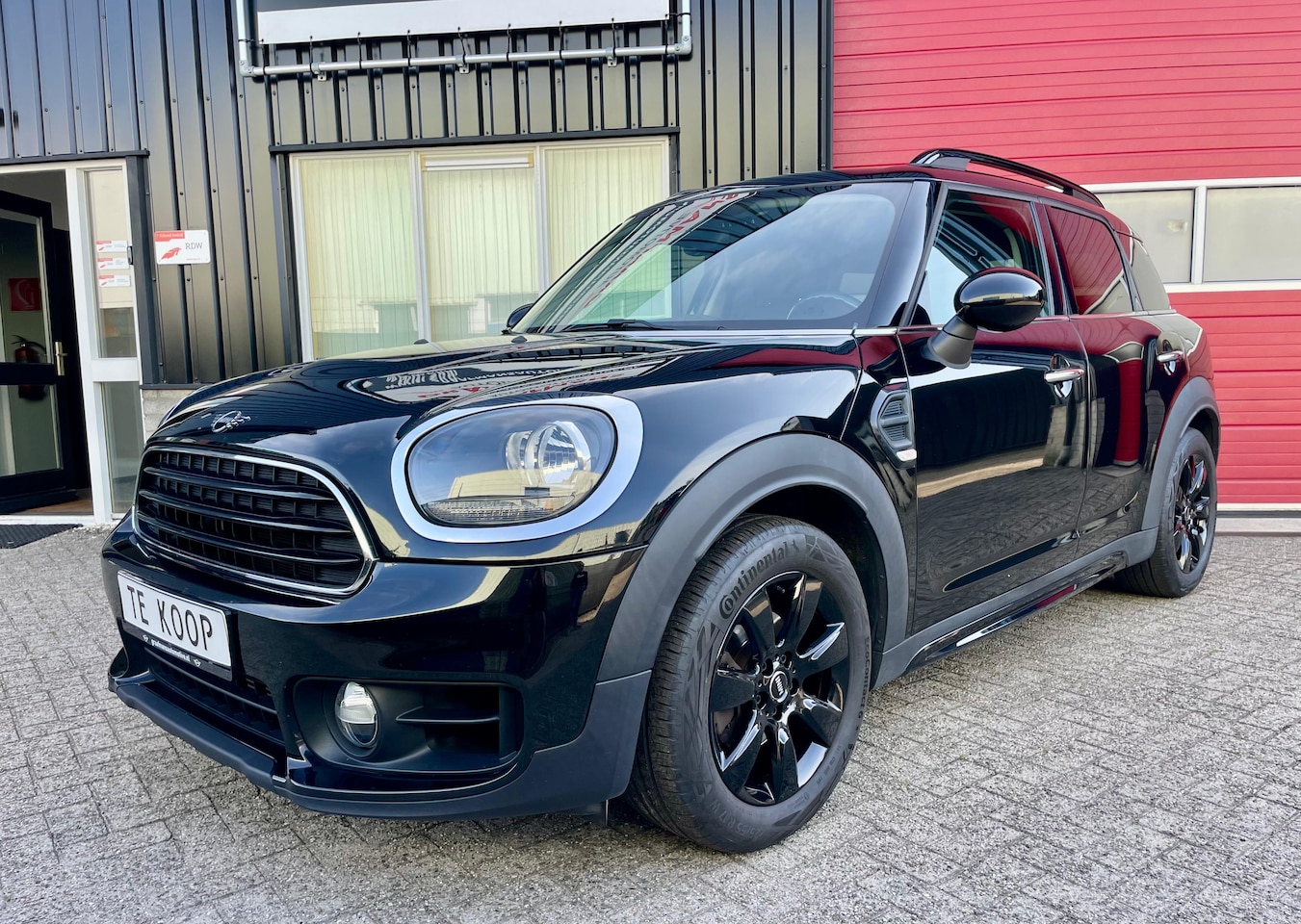 MINI Countryman - 1.5 One Chili Mini Countryman F60 bj 2018, 68.000km Navigatie en 1 JAAR GARANTIE - AutoWereld.nl