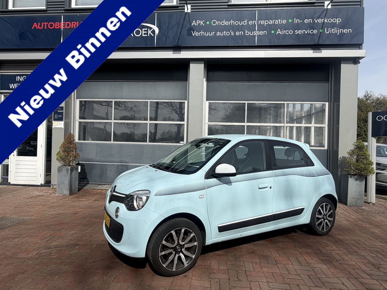 Renault Twingo - 1.0 SCe Collection Bj 2015 71Pk Km 65.000 Nap 1e eigenaar - AutoWereld.nl