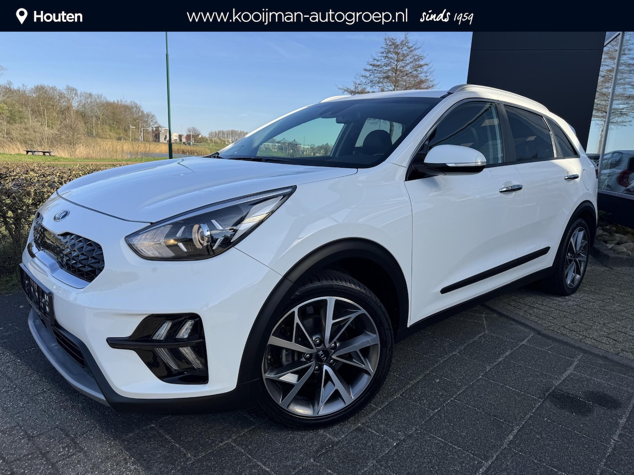 Kia Niro - 1.6 GDi Hybrid DynamicLine Style Pack 18 Inch, Adaptieve Cruise Control, Draadloos Opladen - AutoWereld.nl