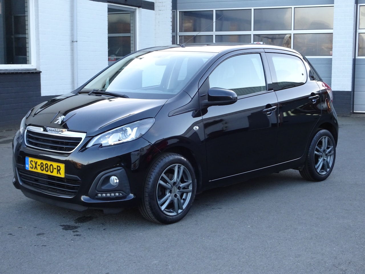 Peugeot 108 - 1.0 e-VTi Active Airco, led, mistlampen, licht metalen velgen, enz. - AutoWereld.nl