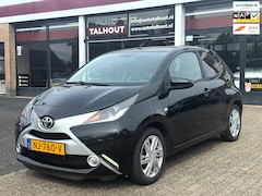 Toyota Aygo - 1.0 VVT-i x-sport | CAMERA, BLUETOOTH, CRUISE CONTROL, ELEKTR SPIEGELS, 5 DEURS