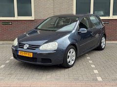 Volkswagen Golf - 1.6 Trendline Airco 5Deurs APK 02-2027 Versnellingsbak maakt een bijgeluid