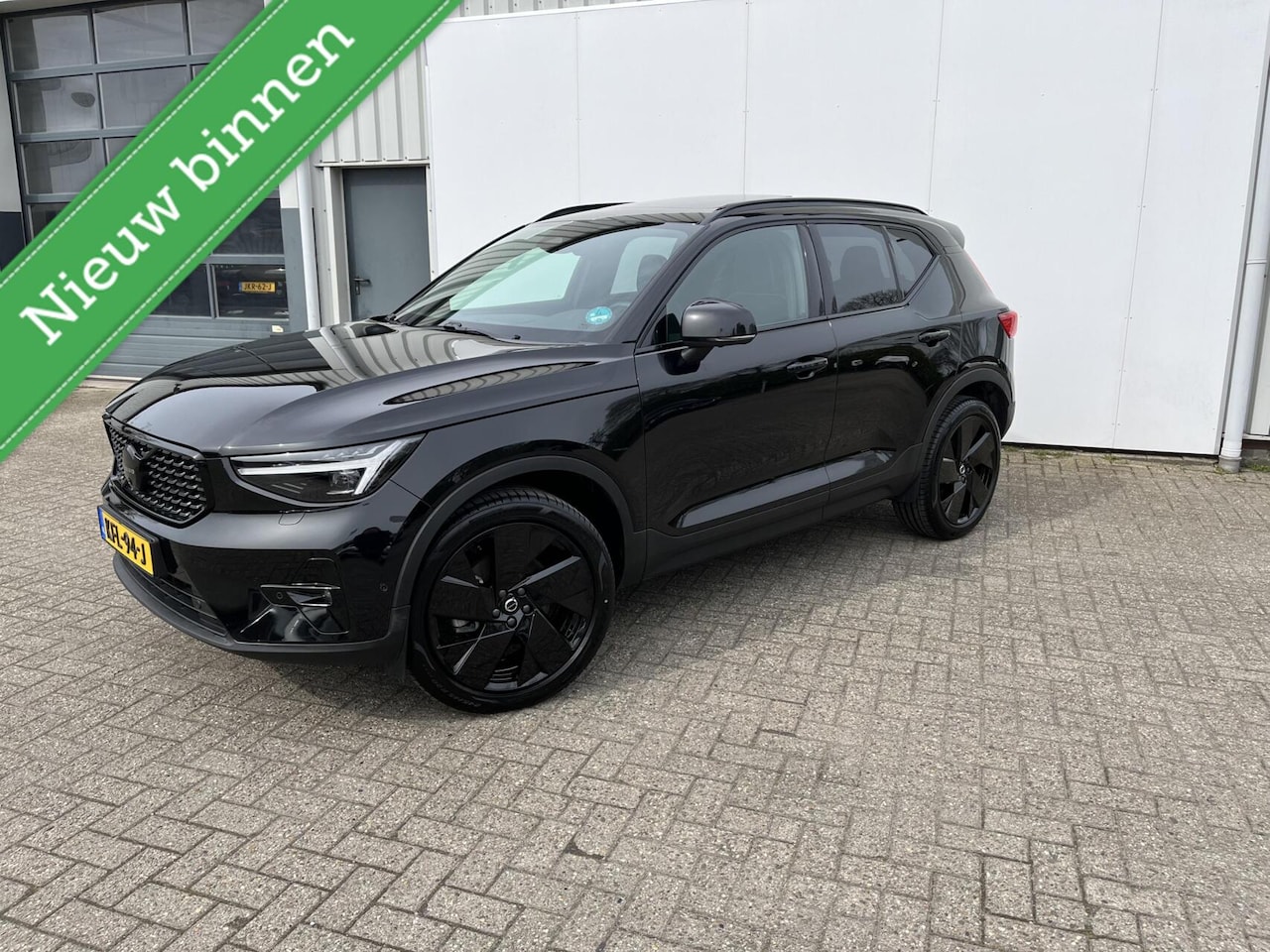 Volvo XC40 - 2.0 B3 Black Edition Ultra|ACC|Pano|el.bed.st|HK audio|360* cam. - AutoWereld.nl