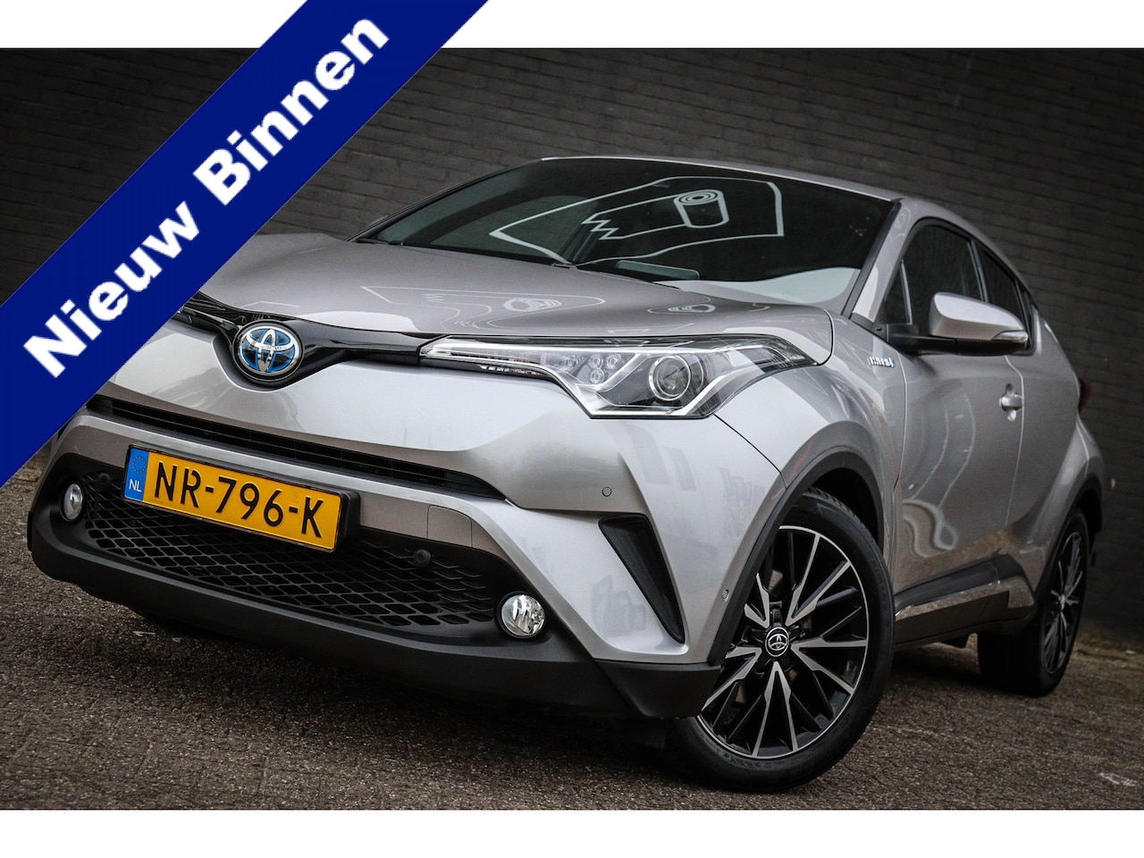 Toyota C-HR - 1.8 Hybrid Executive NL auto/Navi/Camera - AutoWereld.nl