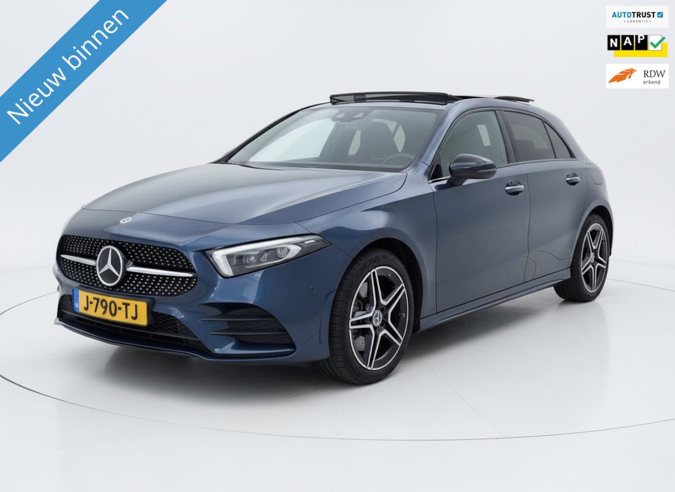 Mercedes-Benz A-klasse - 250e AMG Pakket 235PK Pano|Ambient Lighting!! - AutoWereld.nl