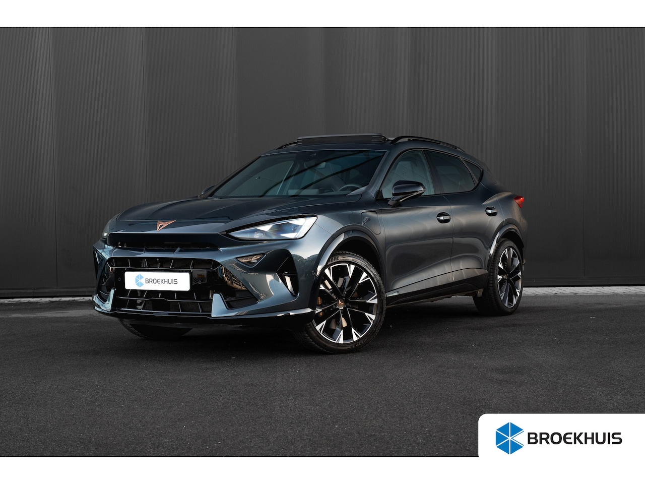 CUPRA Formentor - 1.5 TSI e-Hybrid 272pk VZ Performance | Panoramadak | Trekhaak | Leder | Sennheiser | 360 - AutoWereld.nl