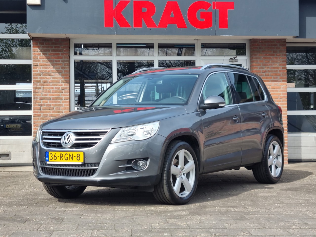 Volkswagen Tiguan - Sport&Style 1.4 TSI 150 pk - trekhaak - panoramadak - - AutoWereld.nl