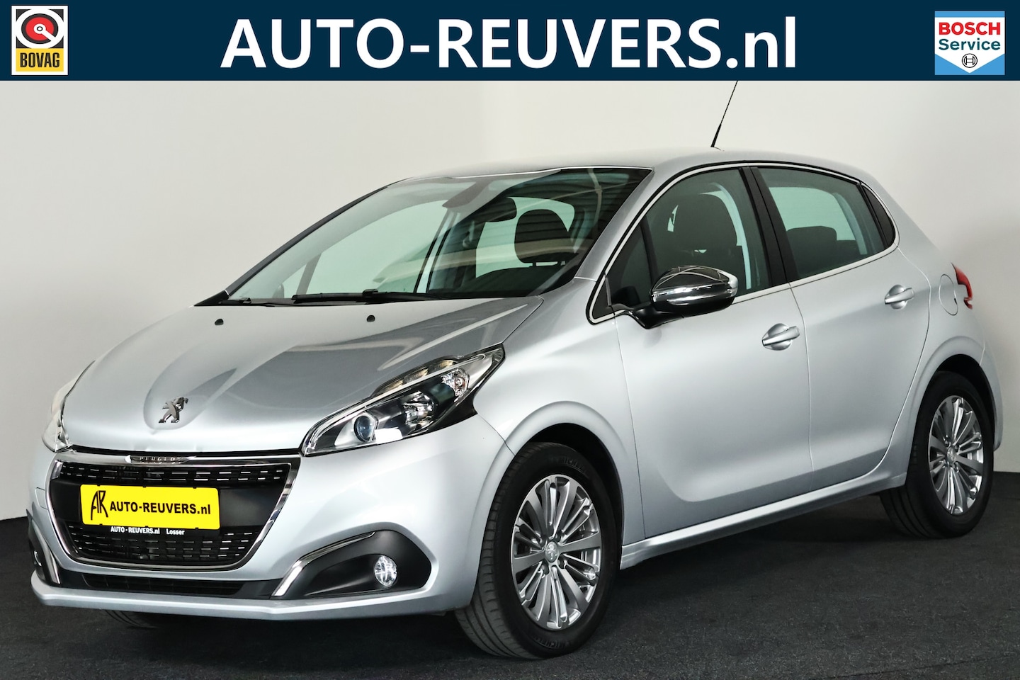 Peugeot 208 - 1.2 PureTech Allure / Navi / Cruisecontrol / Clima / Camera - AutoWereld.nl