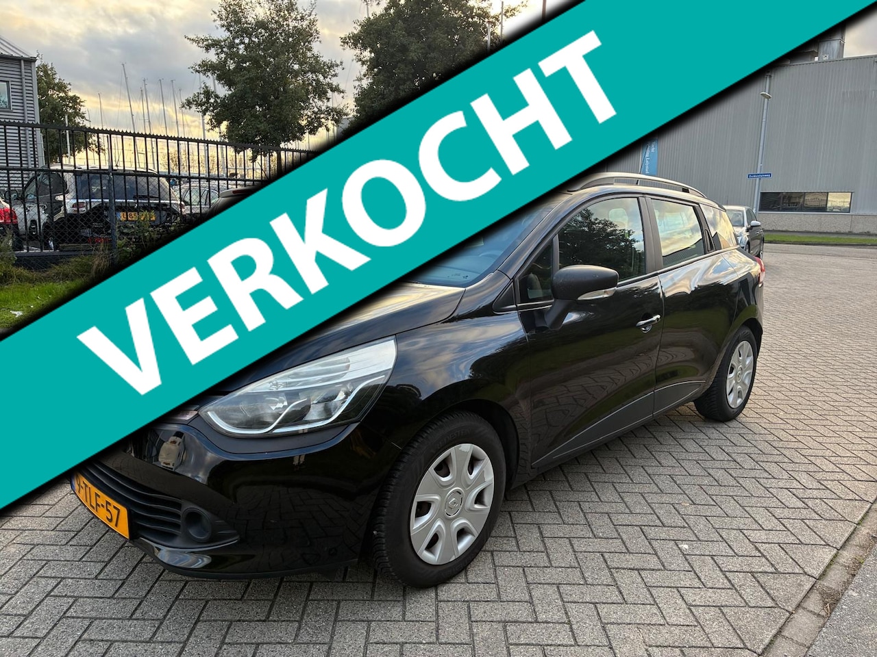 Renault Clio Estate - 1.5 dCi ECO Expression Clima Navi Div Opties - AutoWereld.nl
