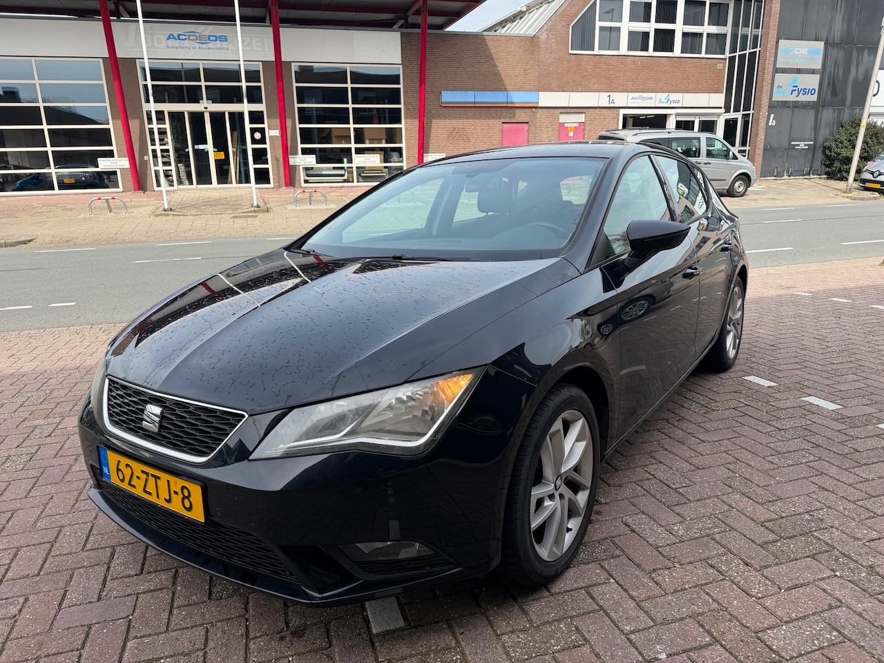 SEAT Leon - 1.4 TSI Style 5drs Navi Clima Cruise Control Trekhaak PDC - AutoWereld.nl