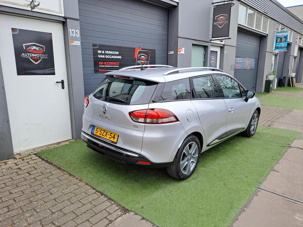 Renault Clio Estate - 0.9 TCe Expression Navi Airco Cruise NAP - AutoWereld.nl