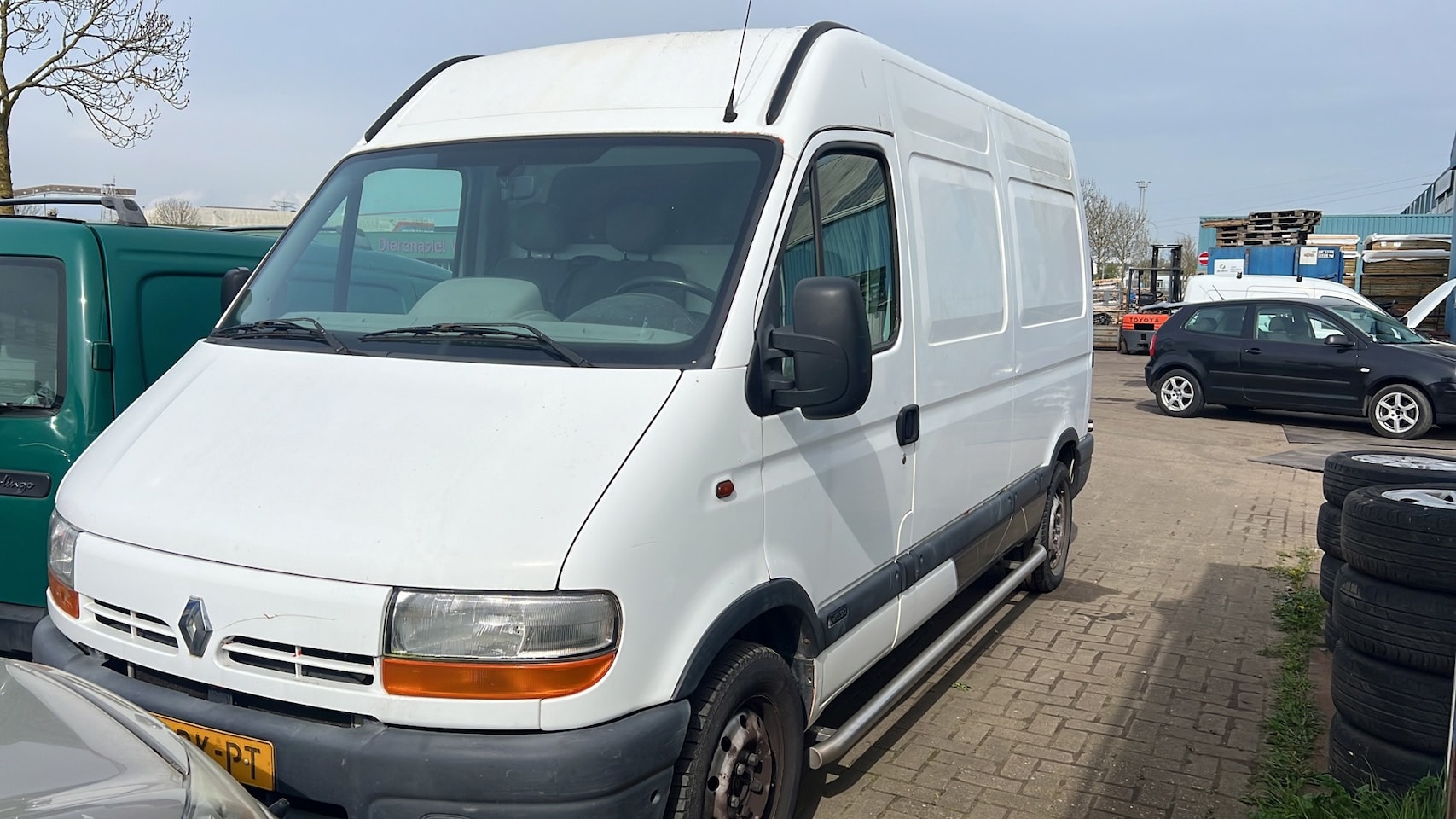 Renault Master - Master 3.5t L2 H2 2.2 Dci Euro 2000 - AutoWereld.nl