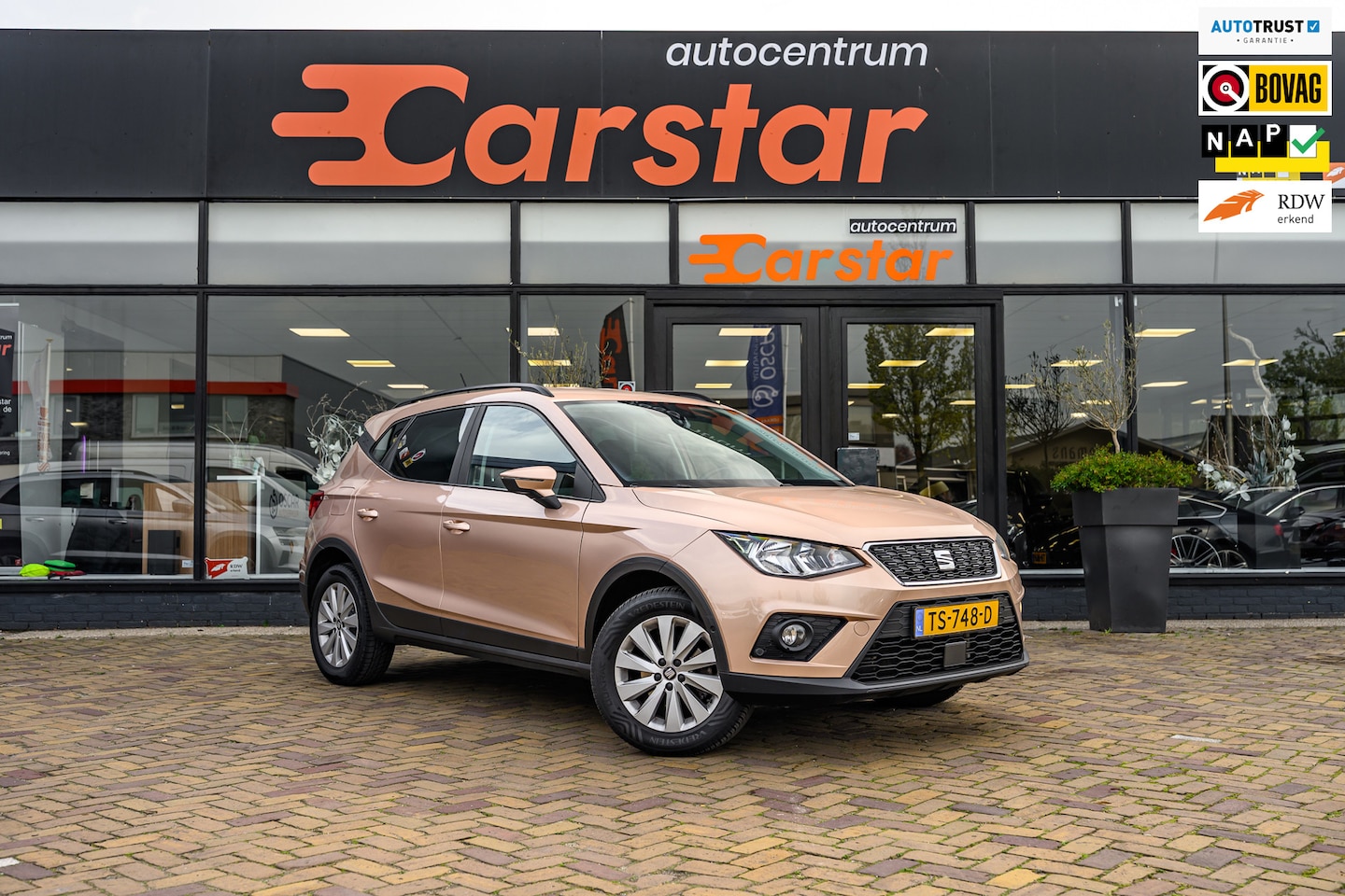 SEAT Arona - 1.0 TSI Style Business Intense|Navi|Car-Play|Cruise - AutoWereld.nl