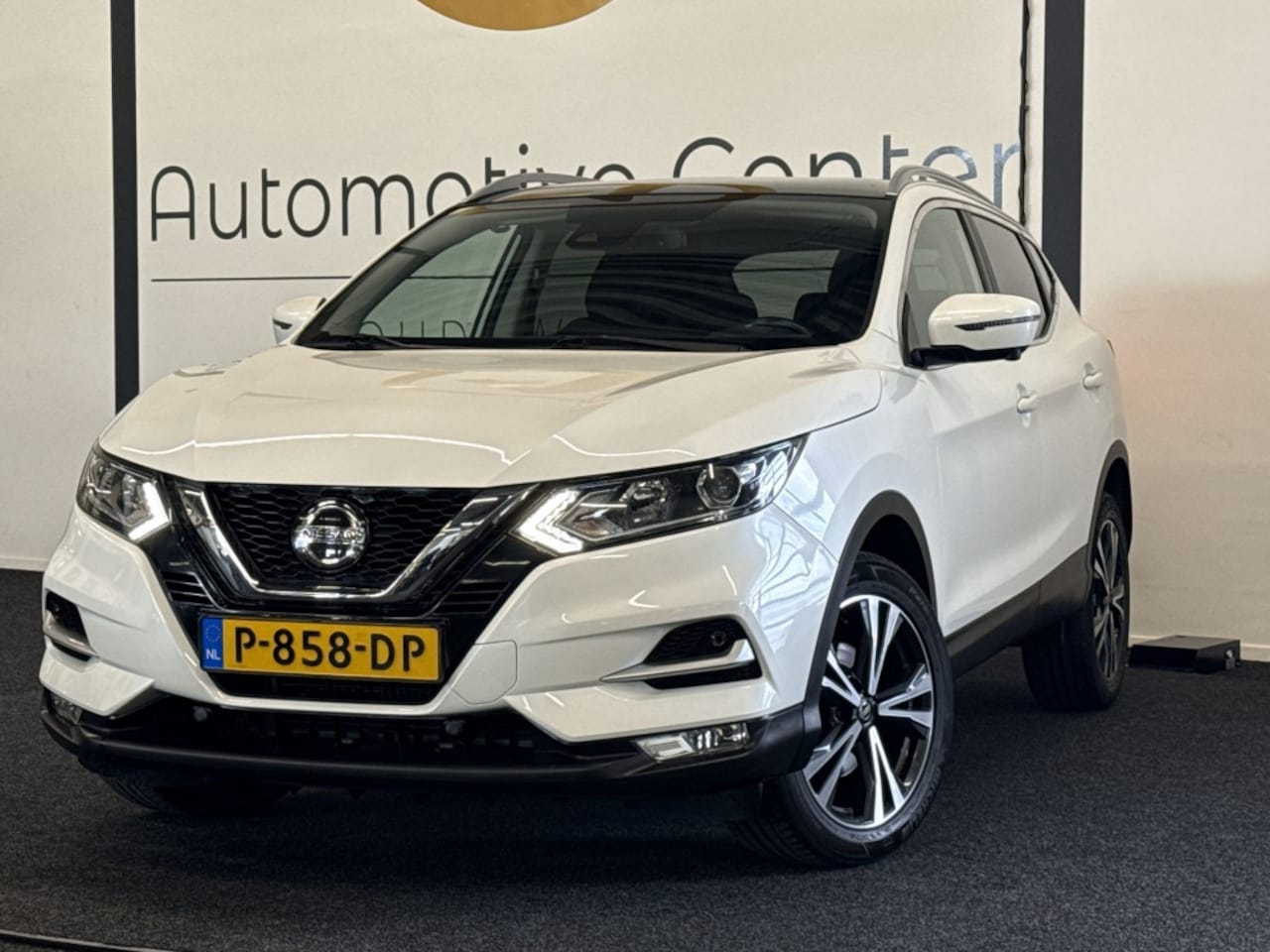 Nissan Qashqai - 1.3 DIG-T N-Connecta | PANO | 360 | LMV | CRUISE - AutoWereld.nl