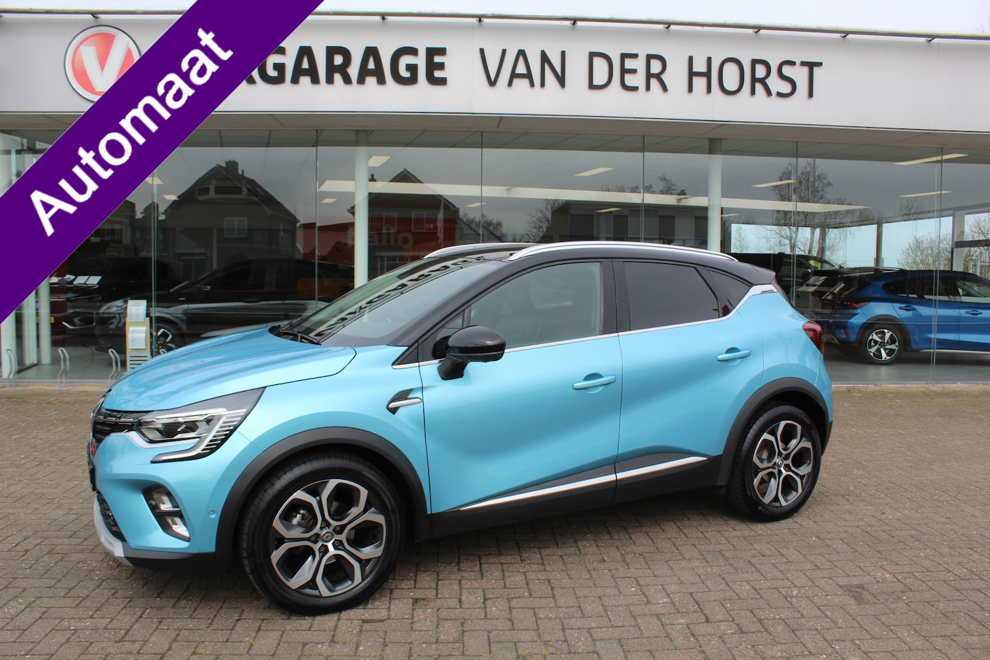Renault Captur - 1.3 TCe 140 Initiale Paris , 1500kg Trekgewicht Climate control , Bluetooth , Navigtie , C - AutoWereld.nl