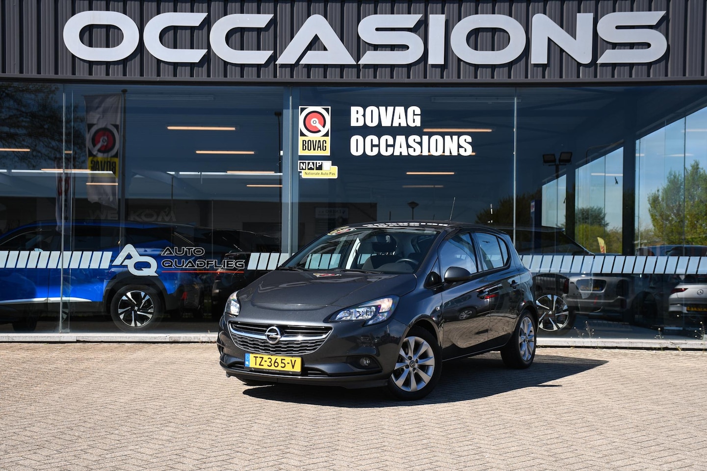 Opel Corsa - 1.4 Favourite CRUISE CONTROL/ HILL HOLD/ BLUETOOTH - AutoWereld.nl