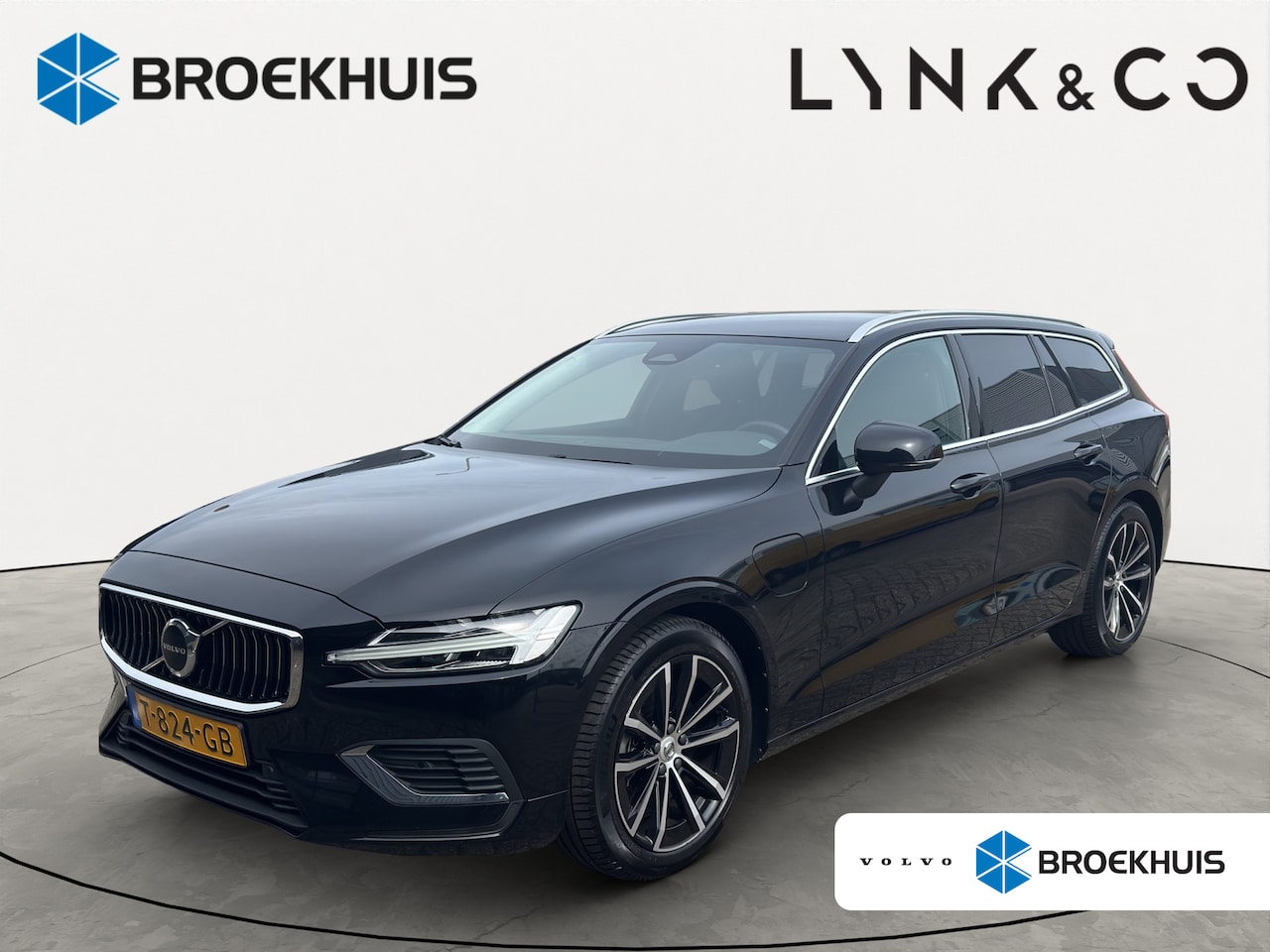 Volvo V60 - T6 Plug-in hybrid AWD Core Bright | SoH 100% | Achterbank verwarmd | Achteruitrijcamera | - AutoWereld.nl
