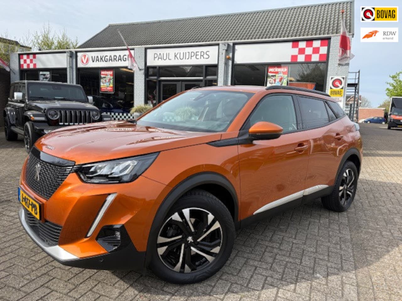 Peugeot 2008 - 1.2 PureTech 130 B.L. Allure automaat *navi / camera / Apple/AndroidCarPlay* - AutoWereld.nl