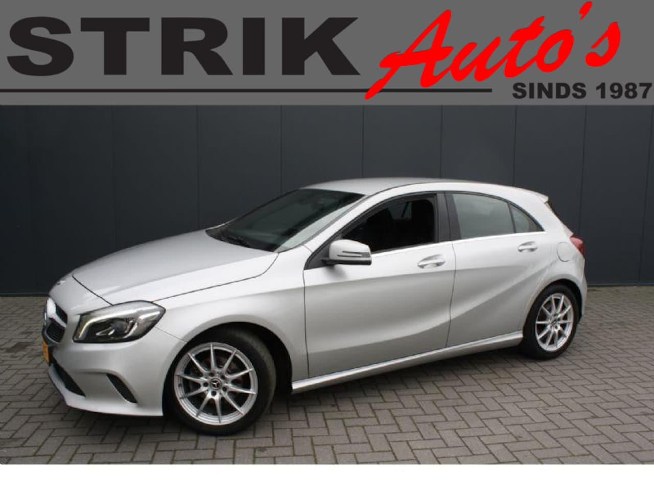 Mercedes-Benz A-klasse - 180 d Business Solution AMG AUTOMAAT - NAVIGATIE - CAMERA - LED - AutoWereld.nl
