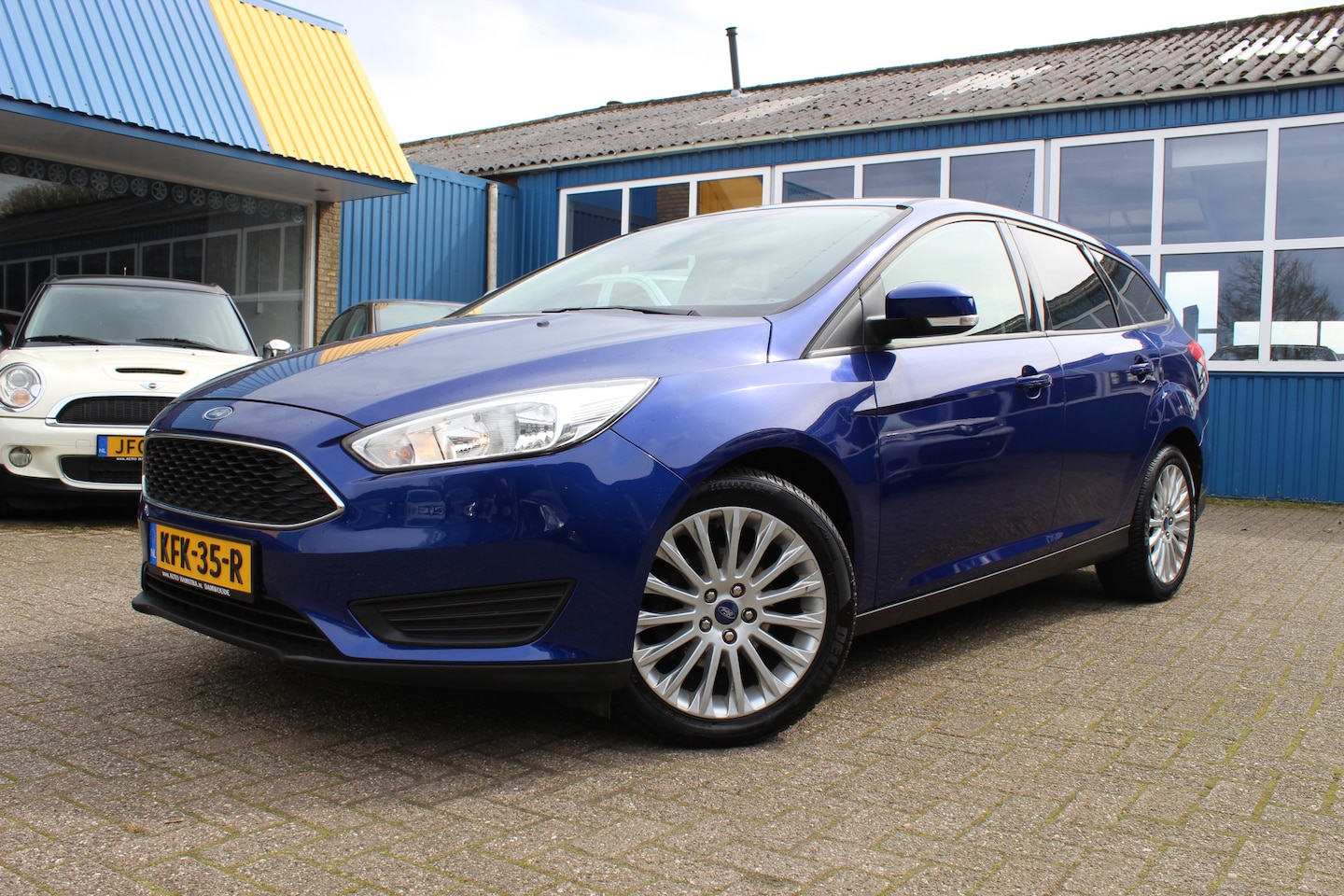 Ford Focus Wagon - 1.0i "Trend Edition" Airco - Stoelverwarming - Cruise !!! - AutoWereld.nl