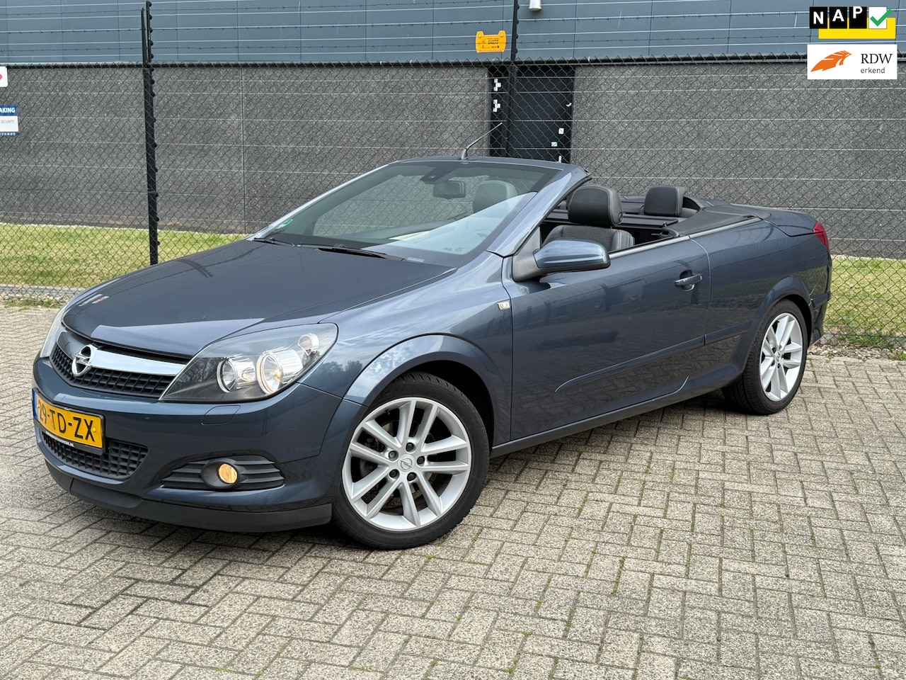Opel Astra TwinTop - 1.8 |Cosmo| |Airco| |OrgNL| - AutoWereld.nl
