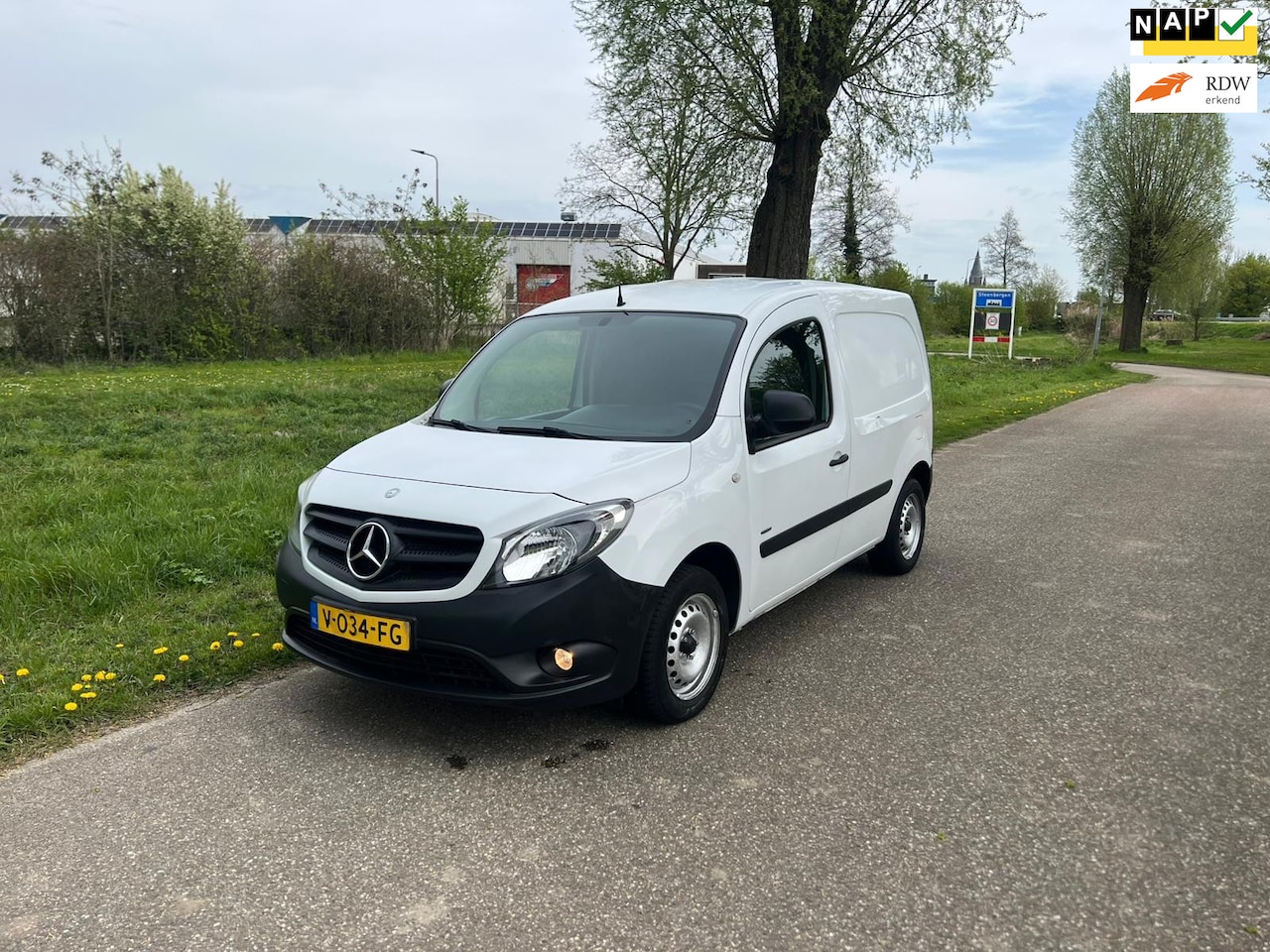Mercedes-Benz Citan - 108 CDI BlueEFFICIENCY Airco Pdc Achter Schuifdeur Rechts - AutoWereld.nl