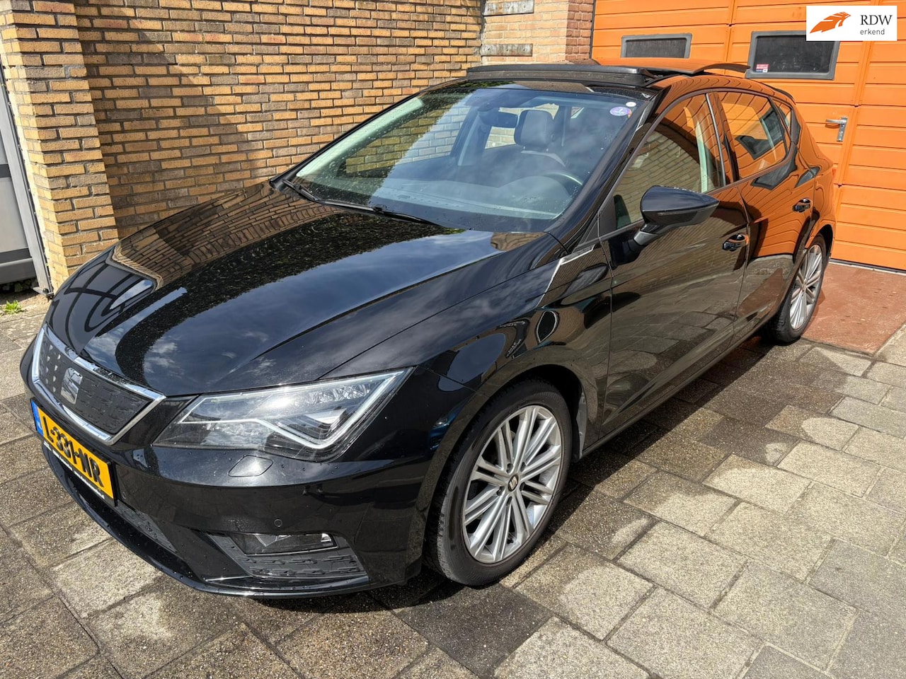SEAT Leon ST - 1.0 EcoTSI Style Business Intense 1.0 EcoTSI Style Business Intense - AutoWereld.nl