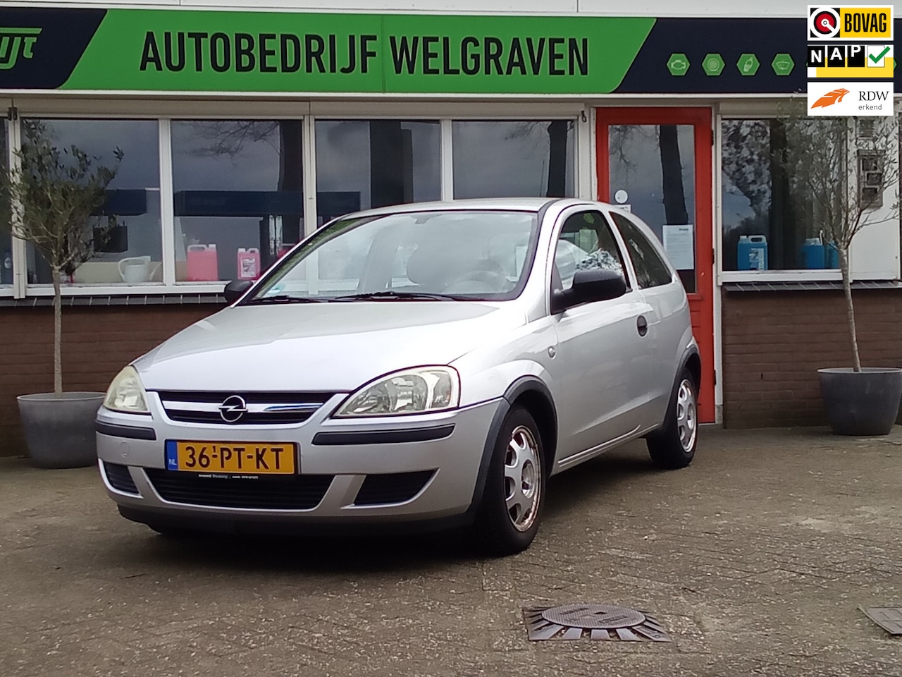 Opel Corsa - 1.2-16V Rhythm 1.2-16V Rhythm - AutoWereld.nl