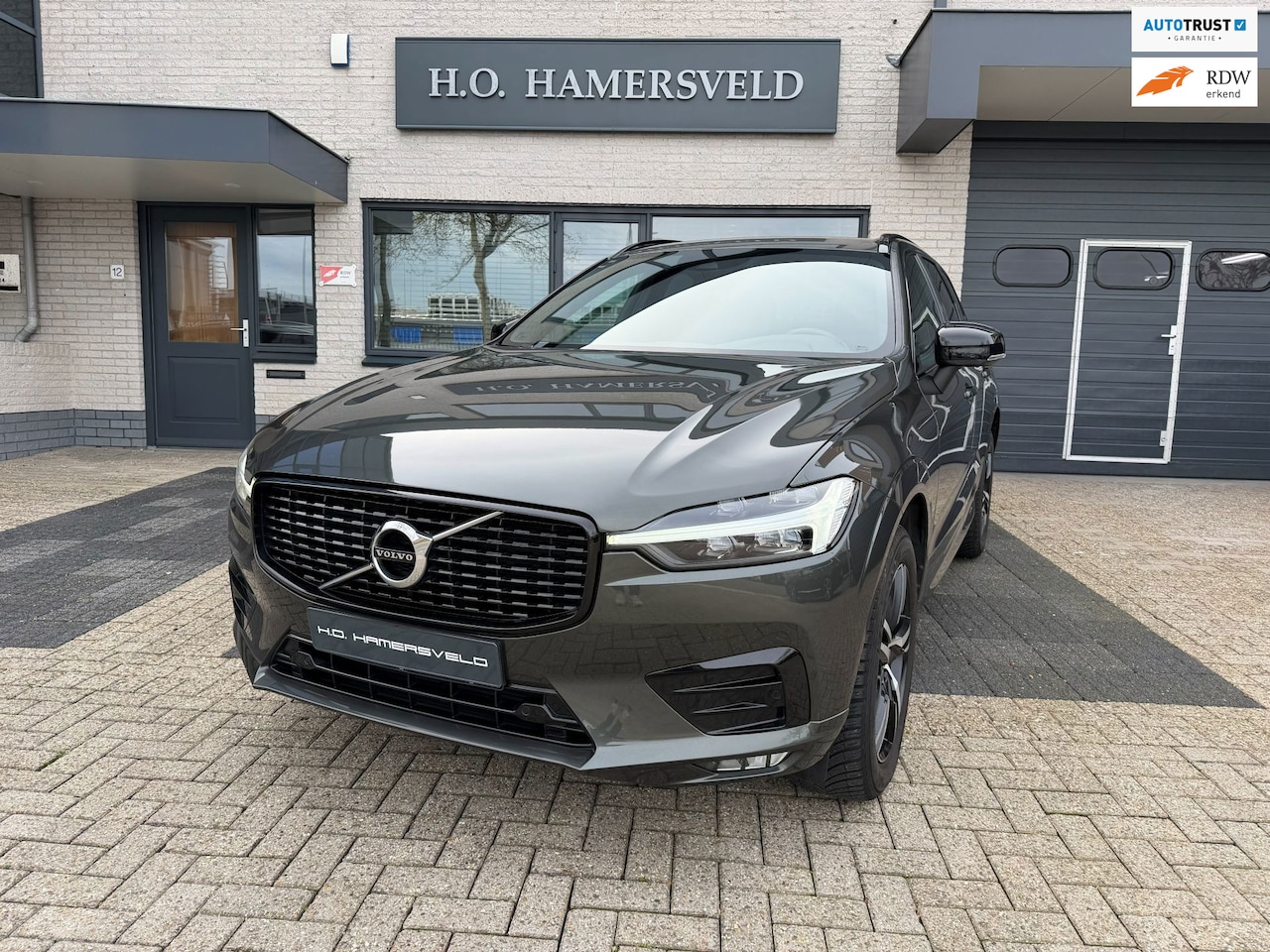 Volvo XC60 - 2.0 D4 AWD R-Design 2.0 D4 AWD R-Design - AutoWereld.nl