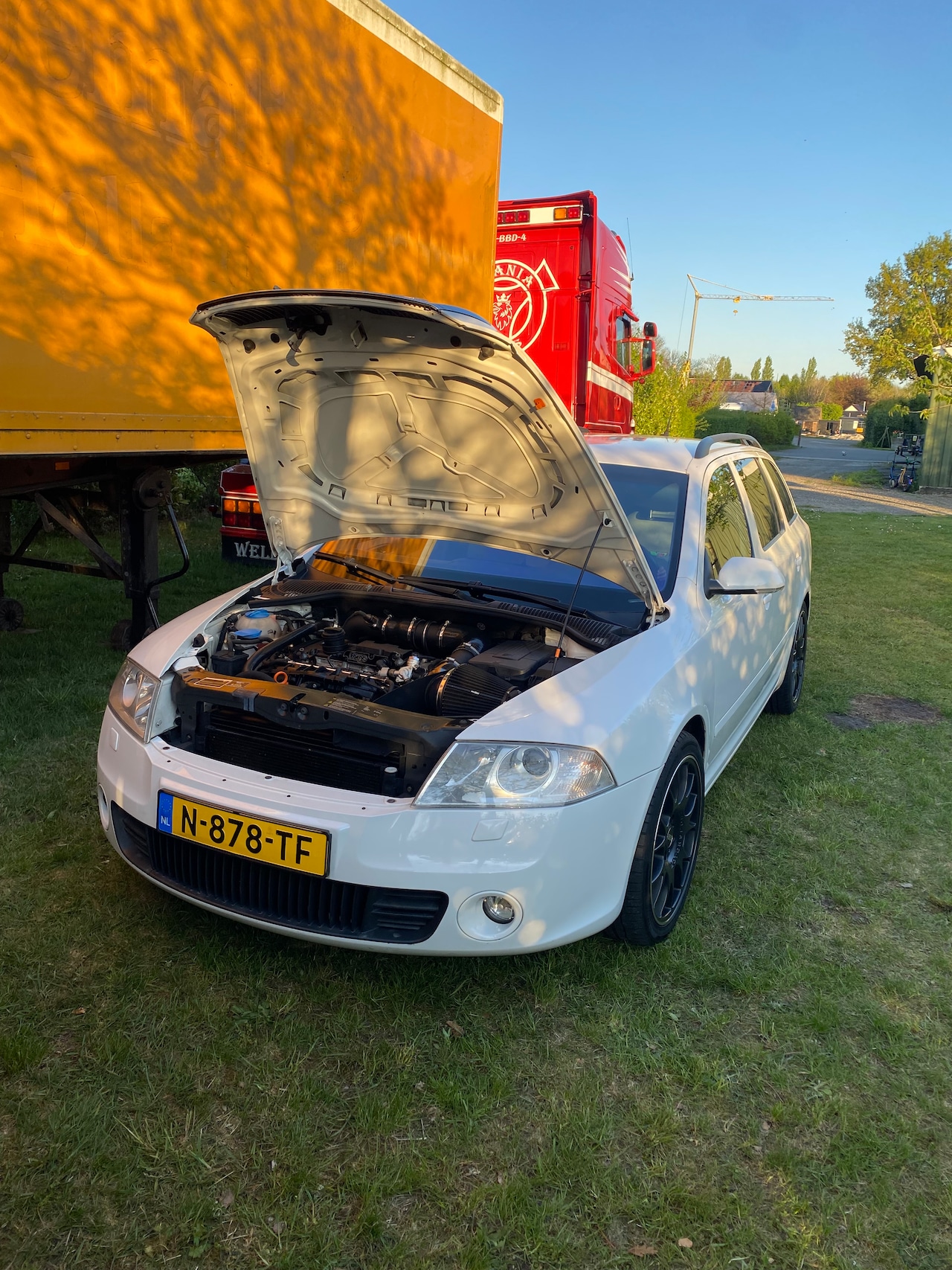 Skoda Octavia Combi - 2.0 TFSI RS - AutoWereld.nl