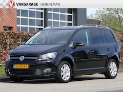 Volkswagen Touran - 1.2 TSI Comfortline | stoelverwarming | navigatie | all-season-banden | trekhaak | parkeer