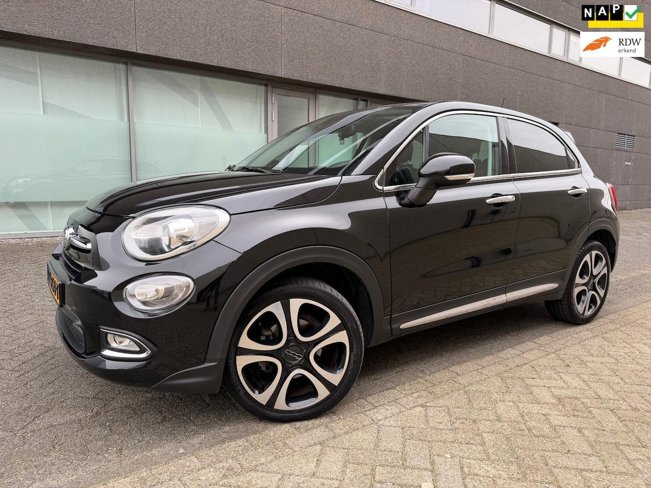 Fiat 500 X - 1.4 Turbo MultiAir Lounge CLIMAT AUTOMAAT BJ 9-2015 APK 9-2026 - AutoWereld.nl