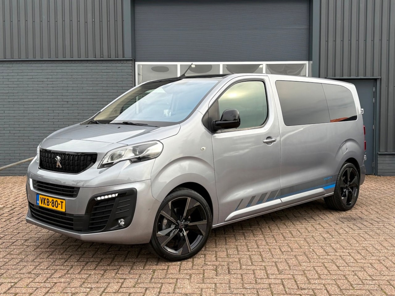 Peugeot Expert - 2.0 BlueHDI 180 Automaat Standard Sport 20000 Km! Focal Head-up Vol! - AutoWereld.nl