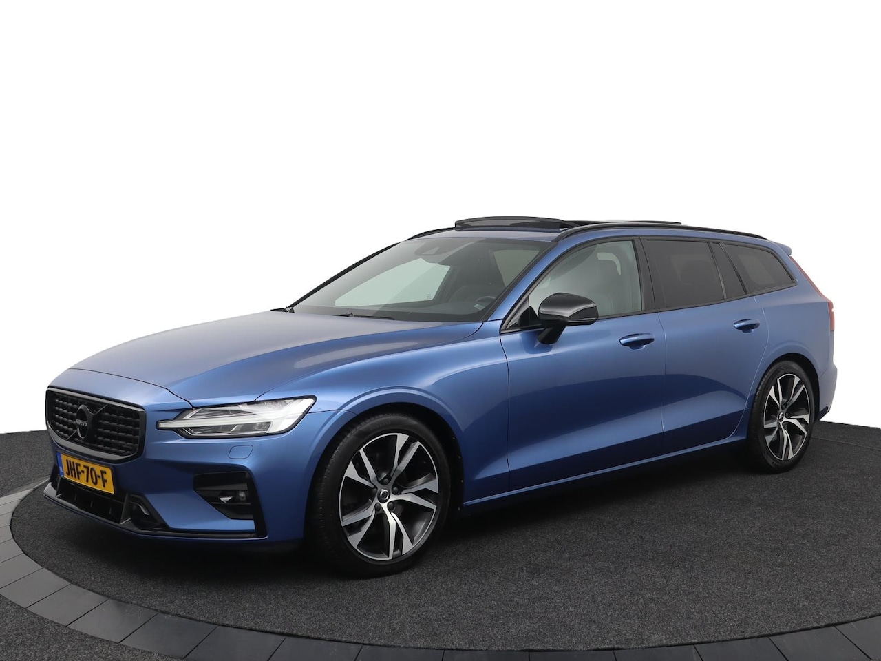 Volvo V60 - 2.0 T4 R-Design|Pano|H&K|ACC|Blis| - AutoWereld.nl