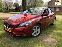 Volvo V40 - 1.6 T2 Momentum ORG NL / Navi /Cam/ Compl. Onderh