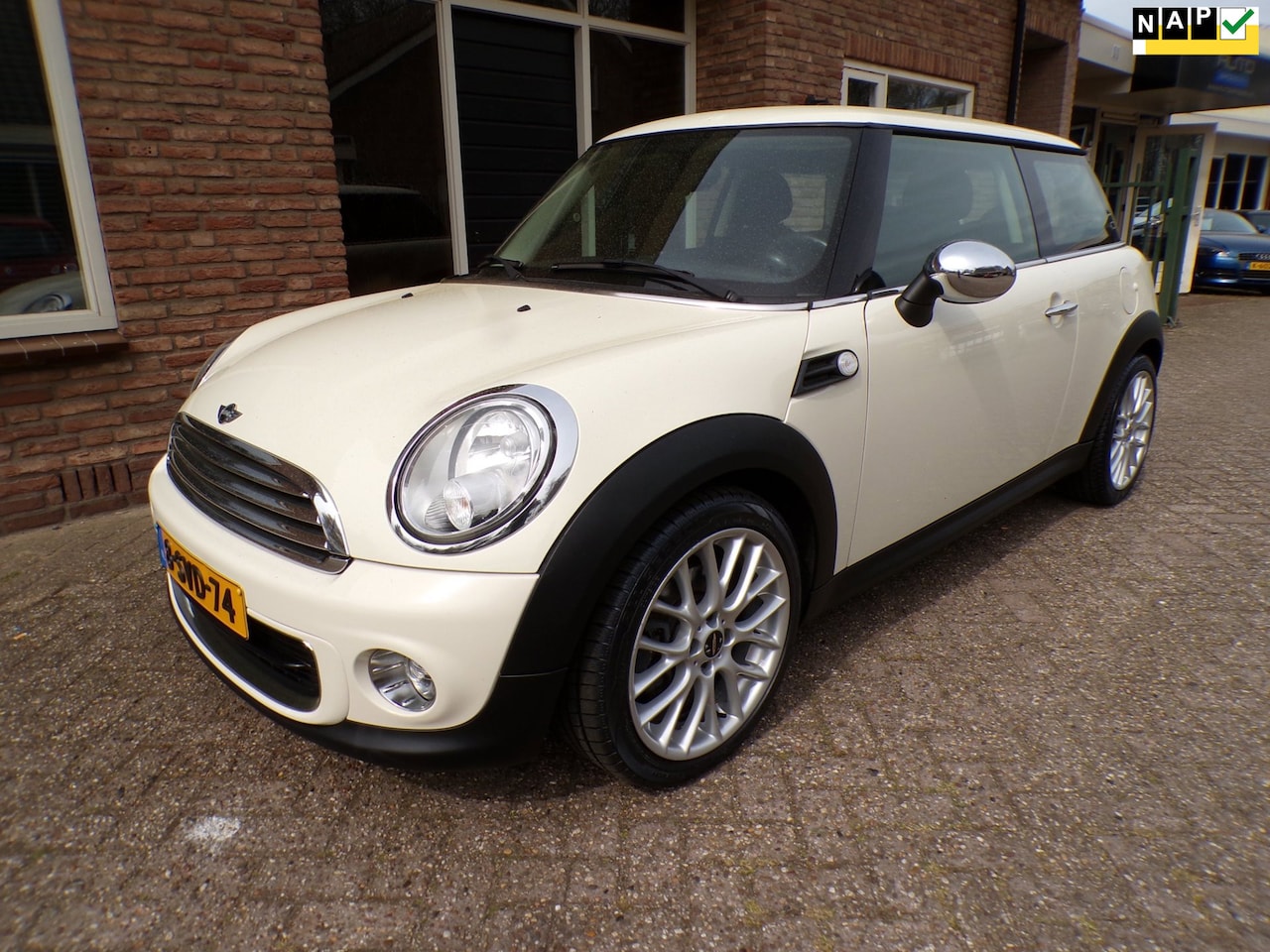 MINI Cooper - Mini 1.6 D Pepper - AutoWereld.nl