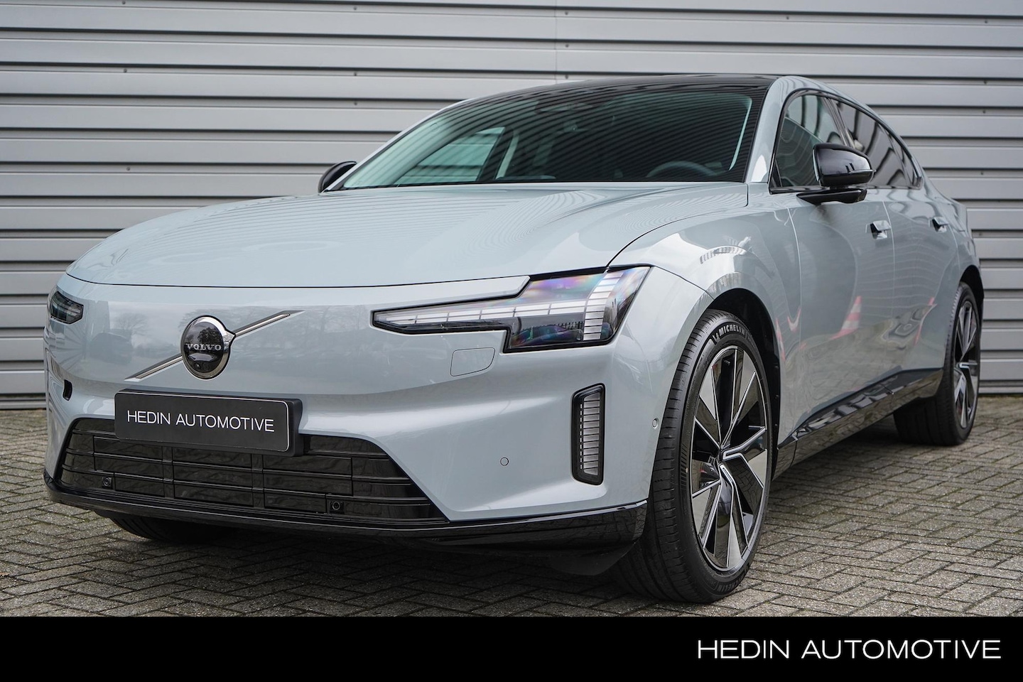 Volvo ES90 - Single Motor Ext. R. Plus Launch Edition 92 kWh | Pilot Assist | 21" 5-spaaks | 360°-camer - AutoWereld.nl
