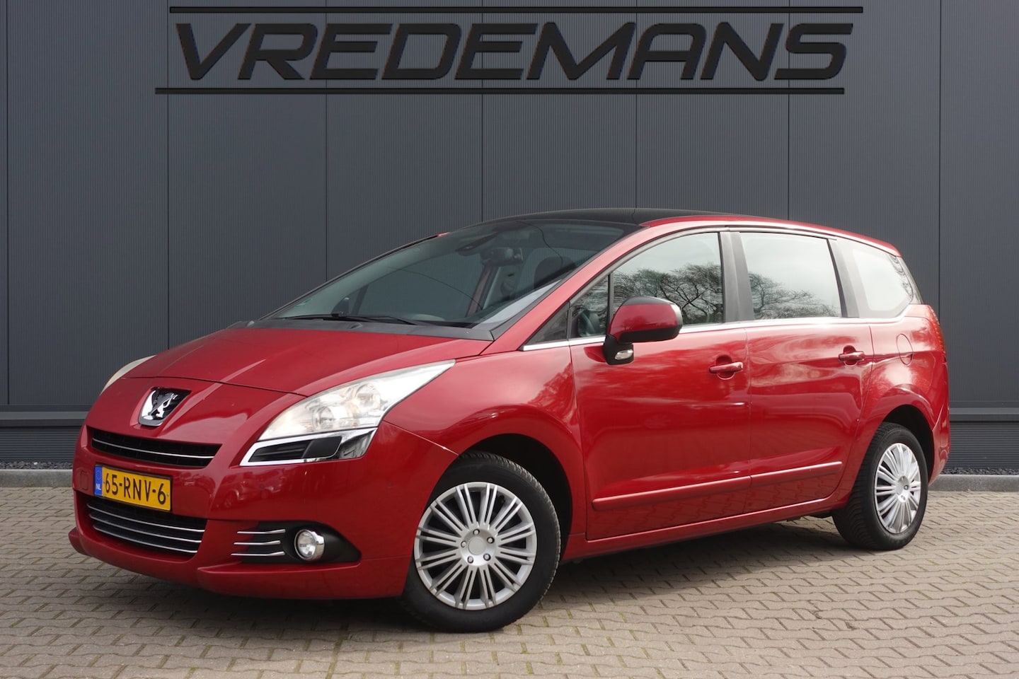 Peugeot 5008 - 1.6 HDiF - AutoWereld.nl